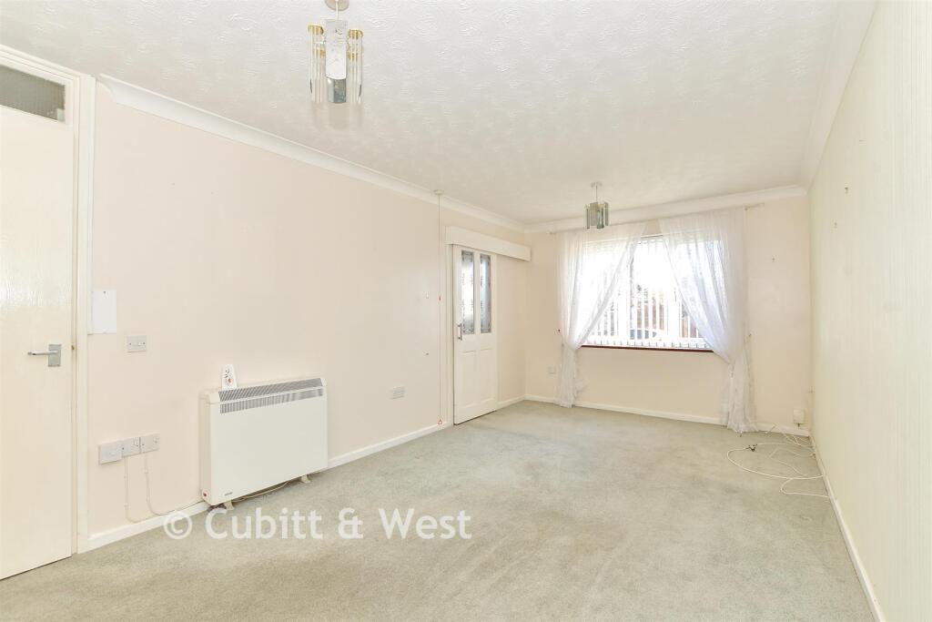 Main image of property: East Street, Havant, Hampshire