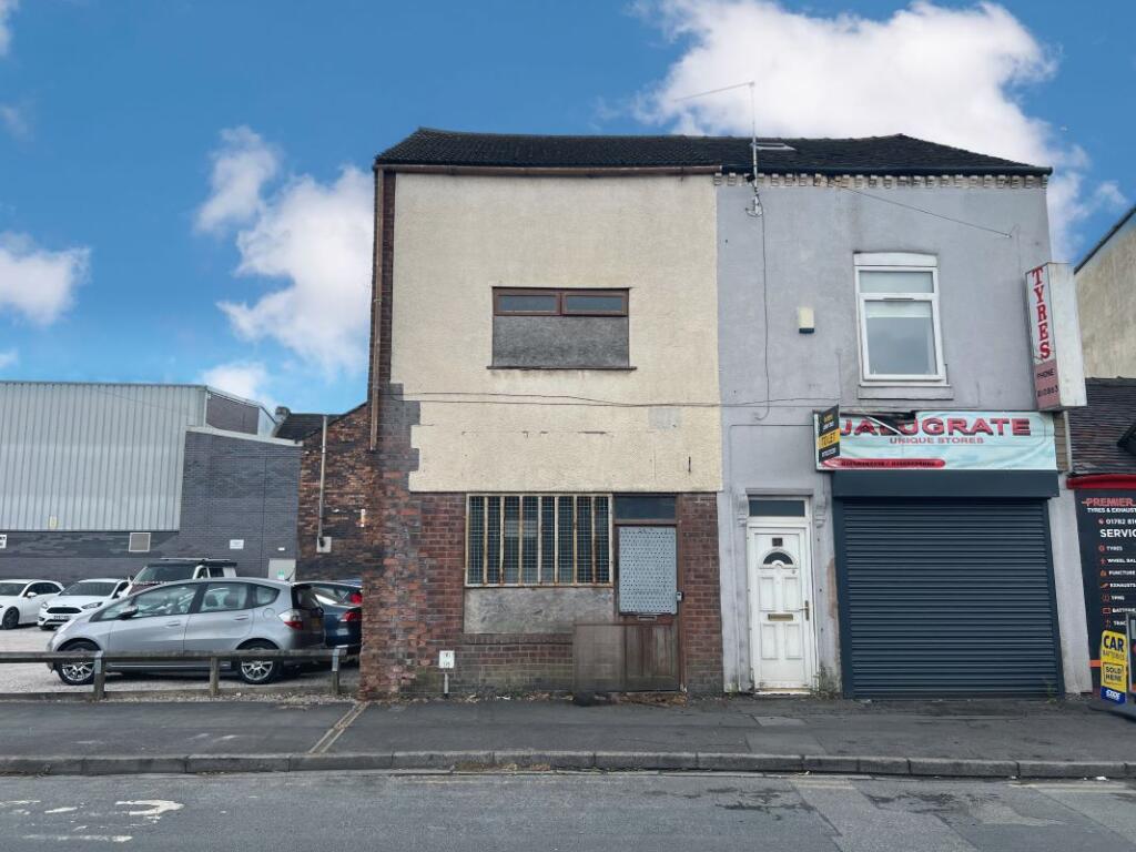 Main image of property: 25 Ladywell Road, Tunstall, Stoke-on-Trent, ST6 5DE