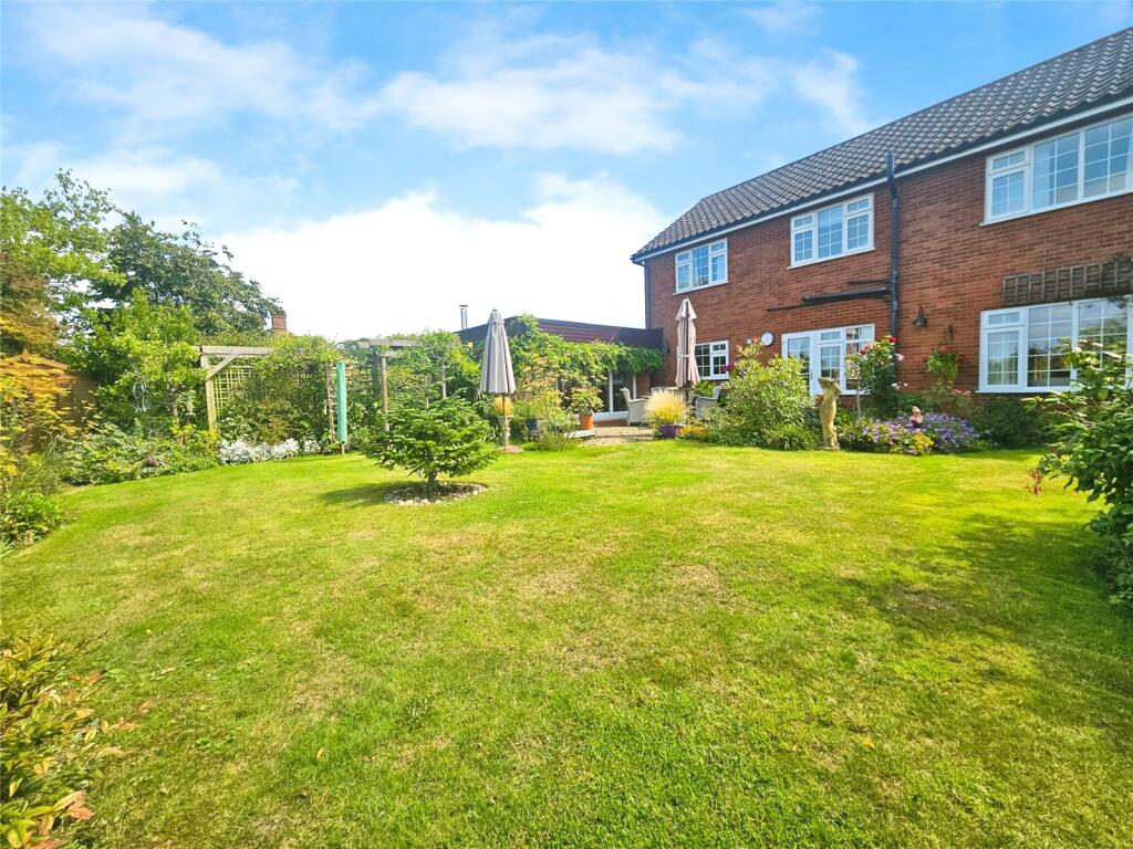 High Green, Great Melton, Norwich, Norfolk, NR9 photo 4