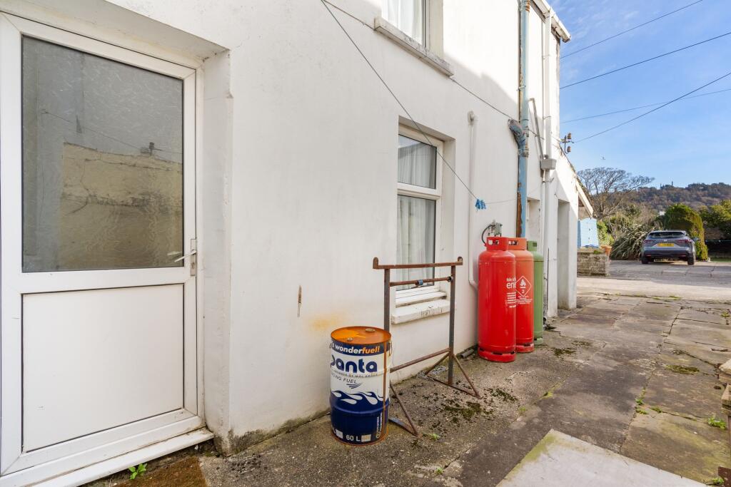 House in Ramsey, Garff - More