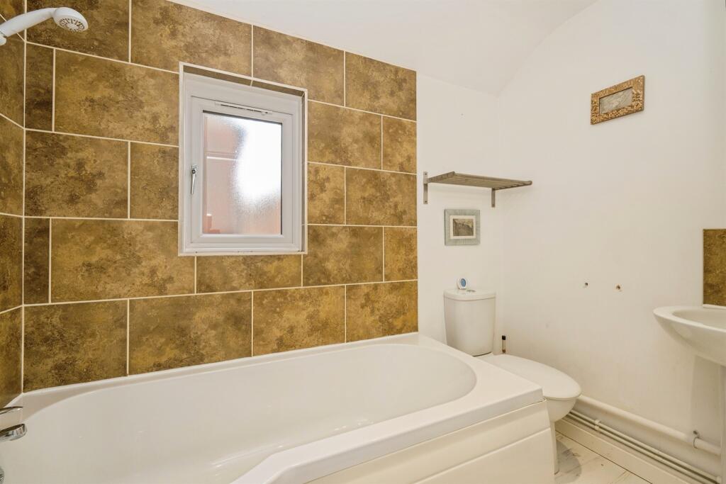 House in Derby, Ockbrook and Borrowash - View 4