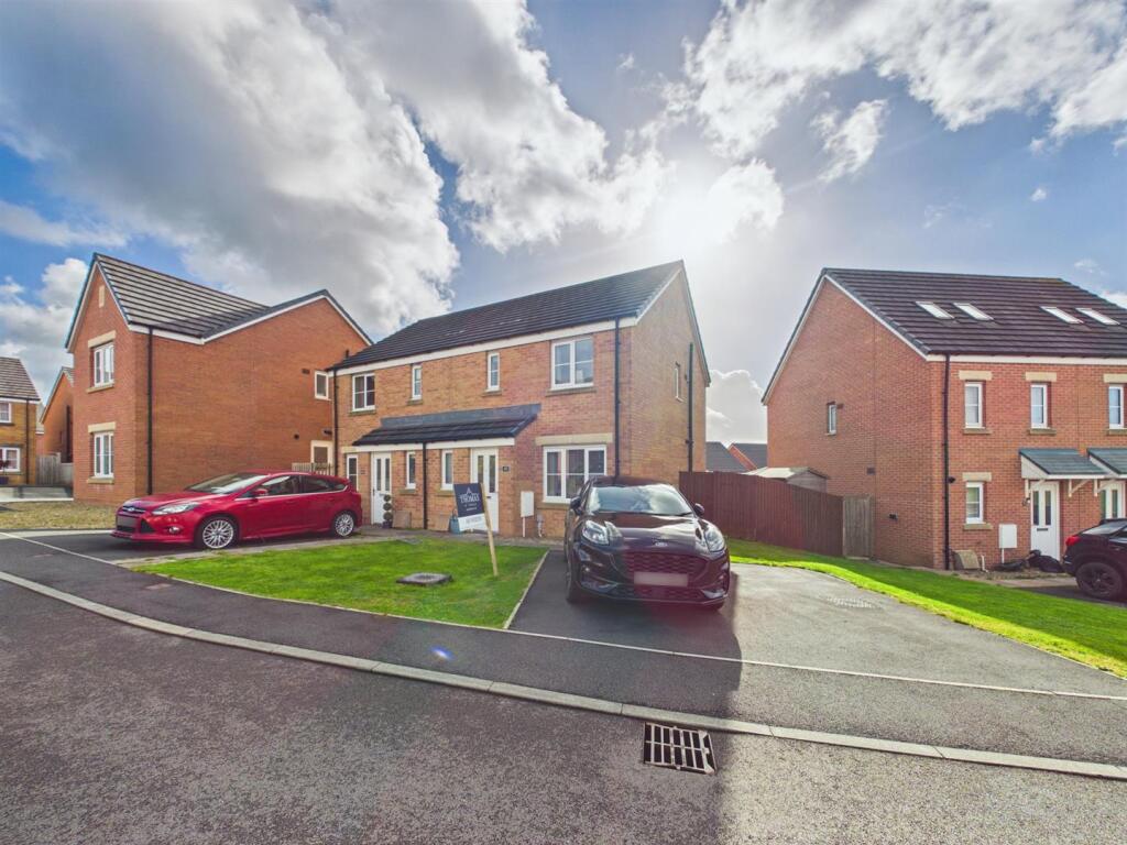 Main image of property: Heol Cae Pownd, Cefneithin, Llanelli