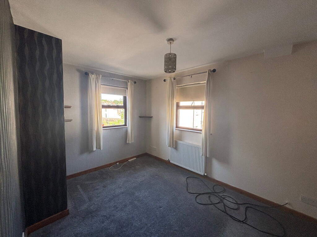 House in Lancaster, Dalton Town with Newton - View 4