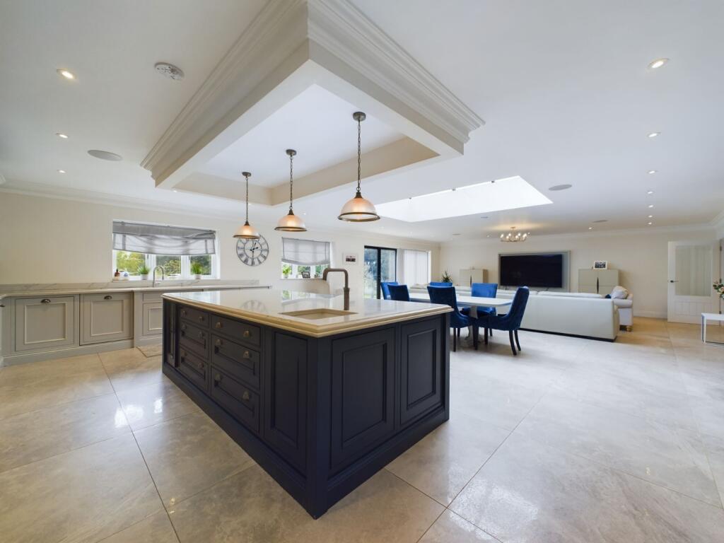 Main image of property: Chertsey, Surrey, KT16