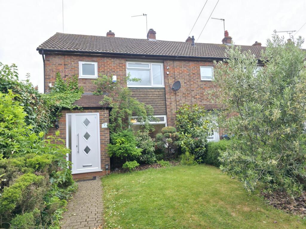 Main image of property: The Gladeway, Waltham Abbey