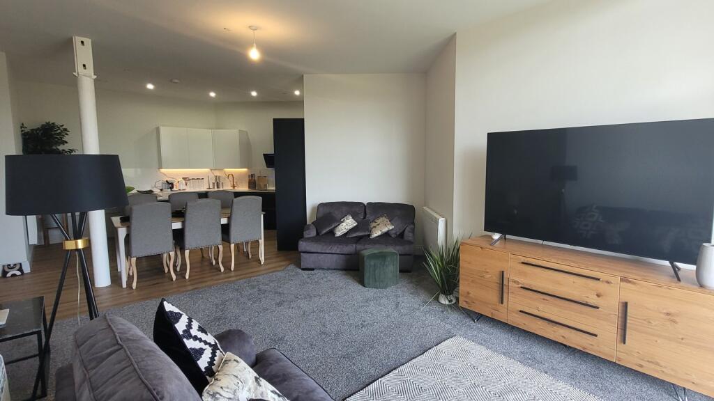 Apartment in Leeds - More