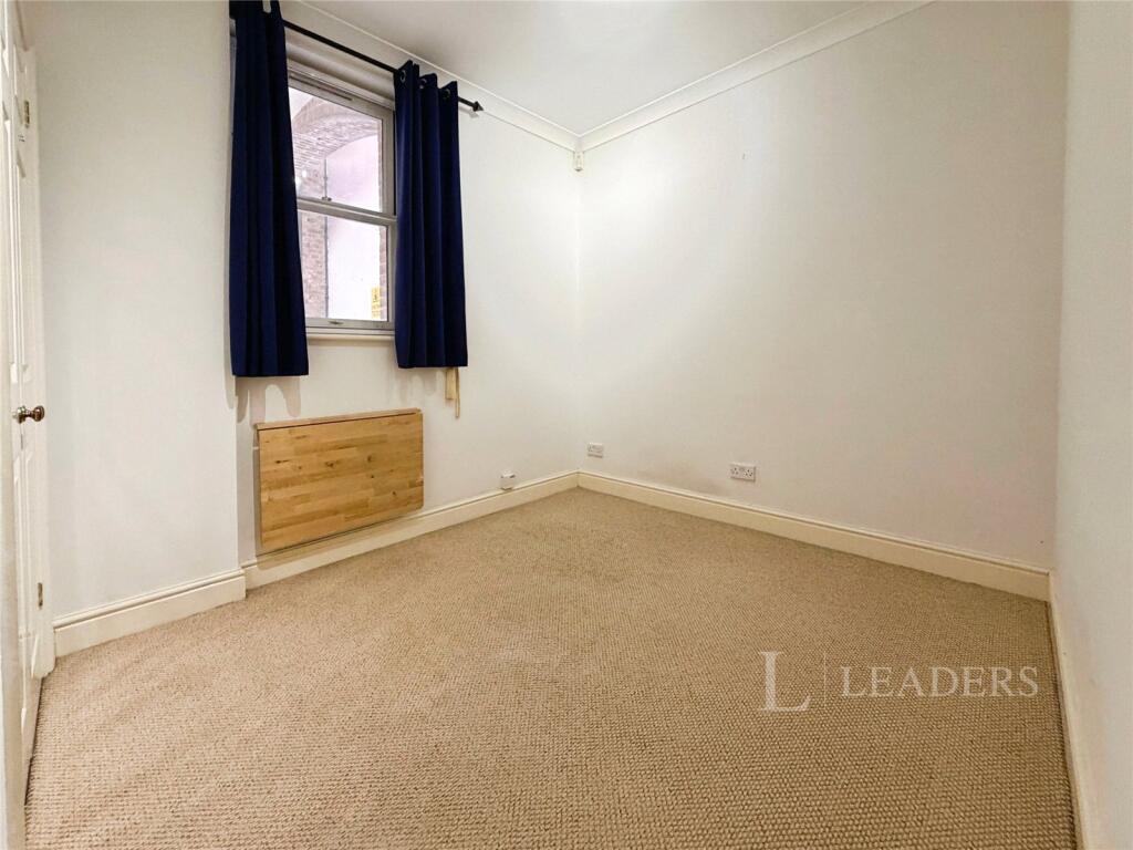 Apartment in Chelmsford - More