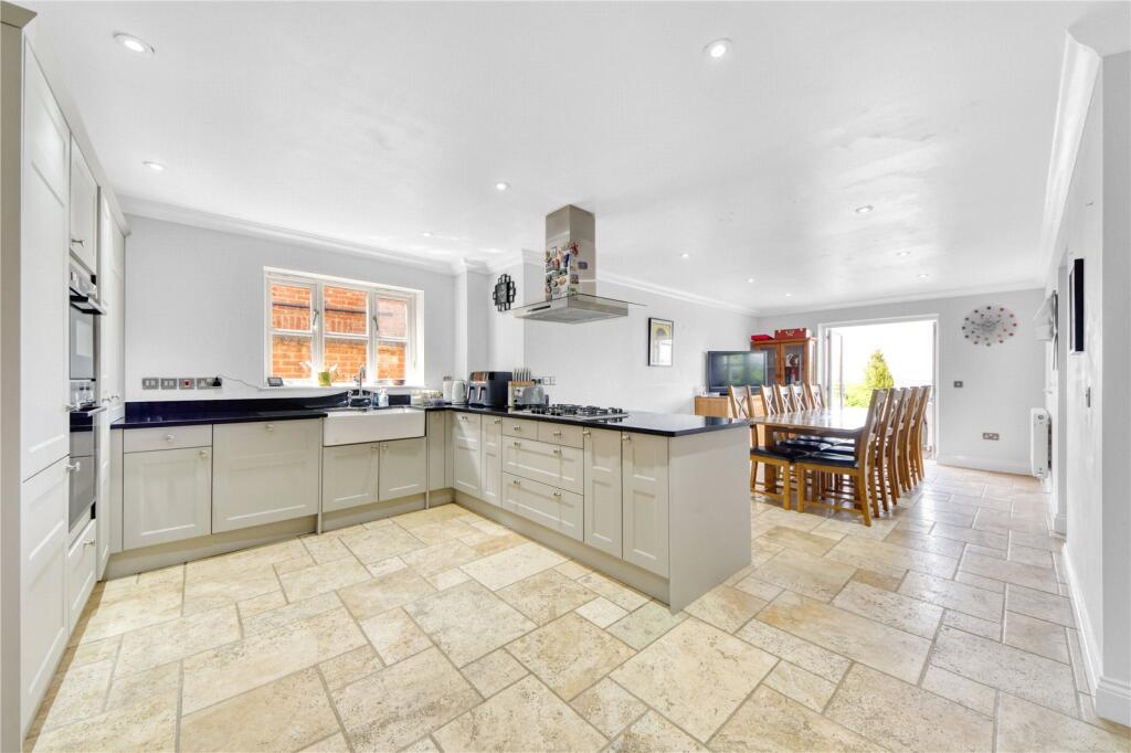 Church Road, Wanborough, Swindon, Wilts, SN4 photo 2