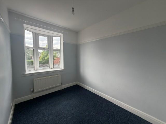 Apartment in Croydon - View 3