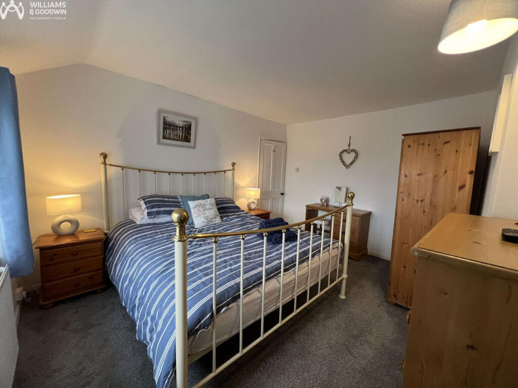 Trem Y Mor, Rhosneigr, Anglesey, LL64 photo 2