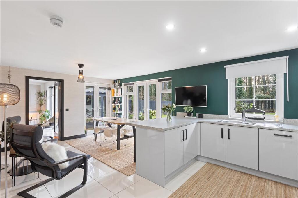House in Eskbank, Newbattle - More