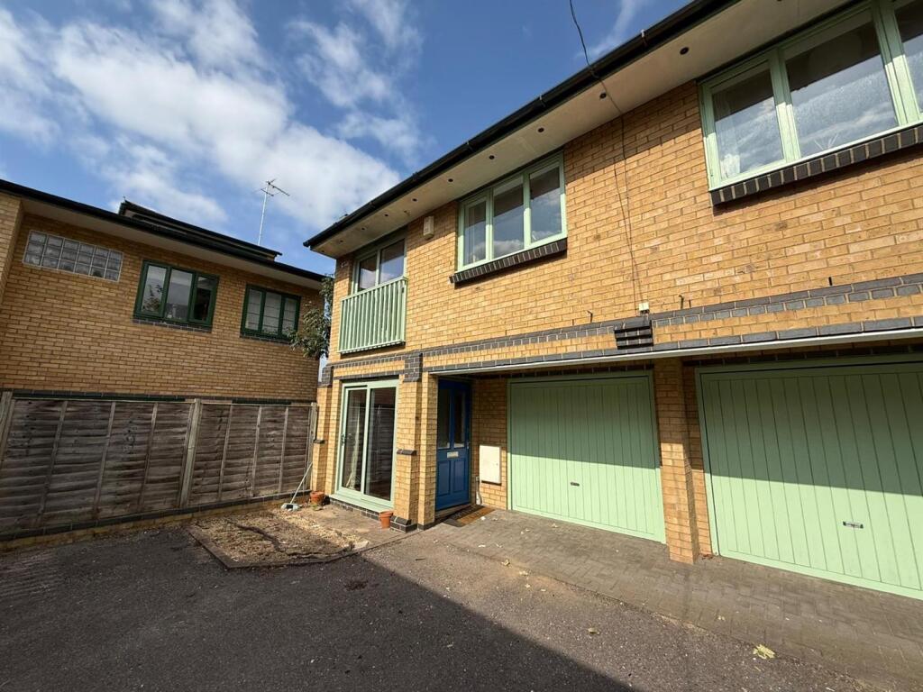House in Oxford - View 2