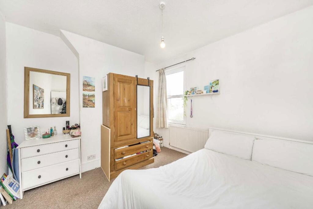 Apartment in London - View 5