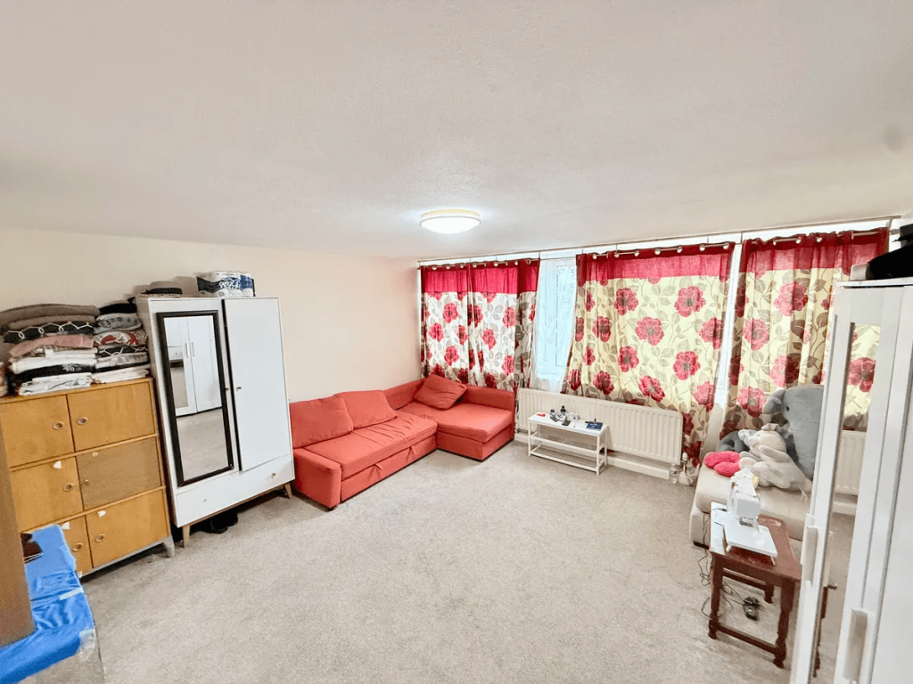 Apartment in London - View 5