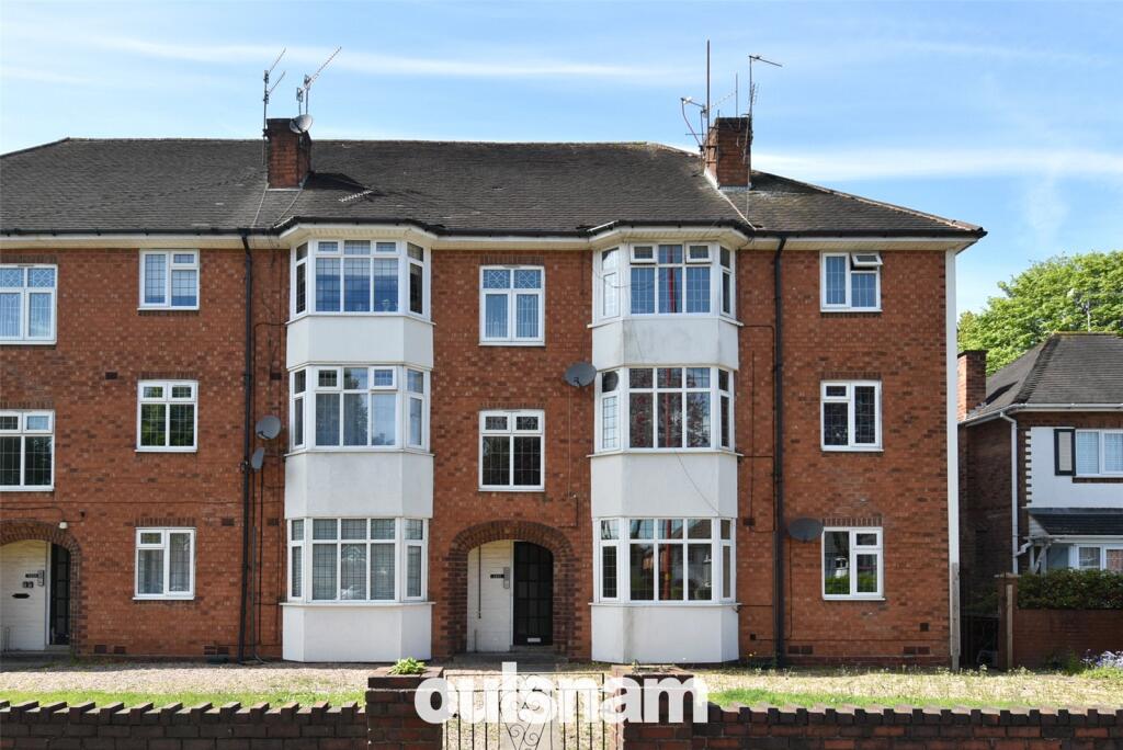 Main image of property: Bristol Road South, Northfield, Birmingham, B31