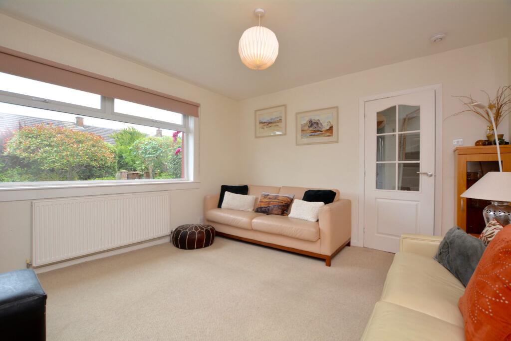11 Briarhill Street, Prestwick, KA9 1HU photo 4