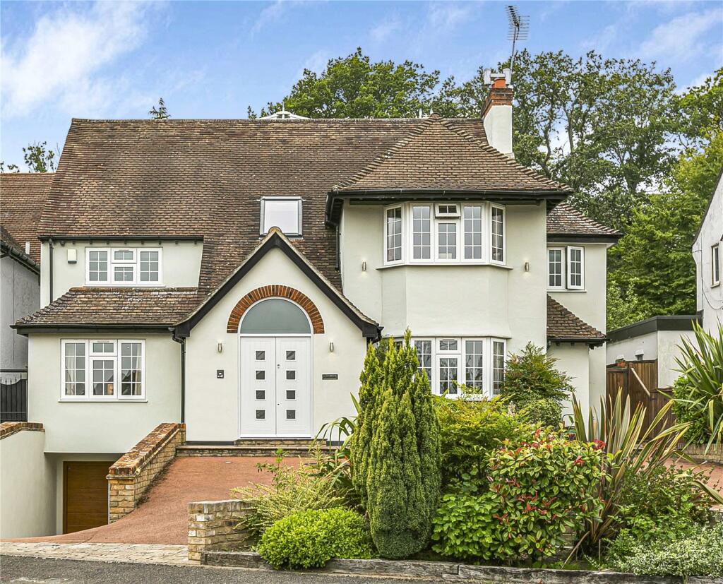 Main image of property: Parkgate Crescent, Hadley Wood, EN4