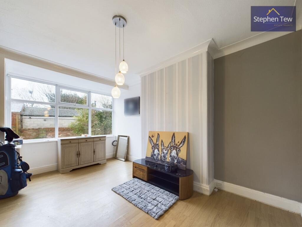 Albany Avenue, Blackpool, FY4 photo 3