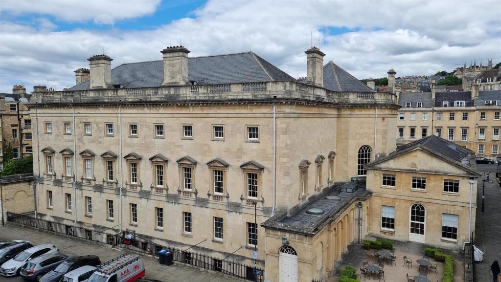 Apartment in Bath, Walcot - More
