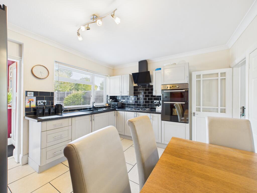 Lyndhurst Grove, Chaddesden photo 3