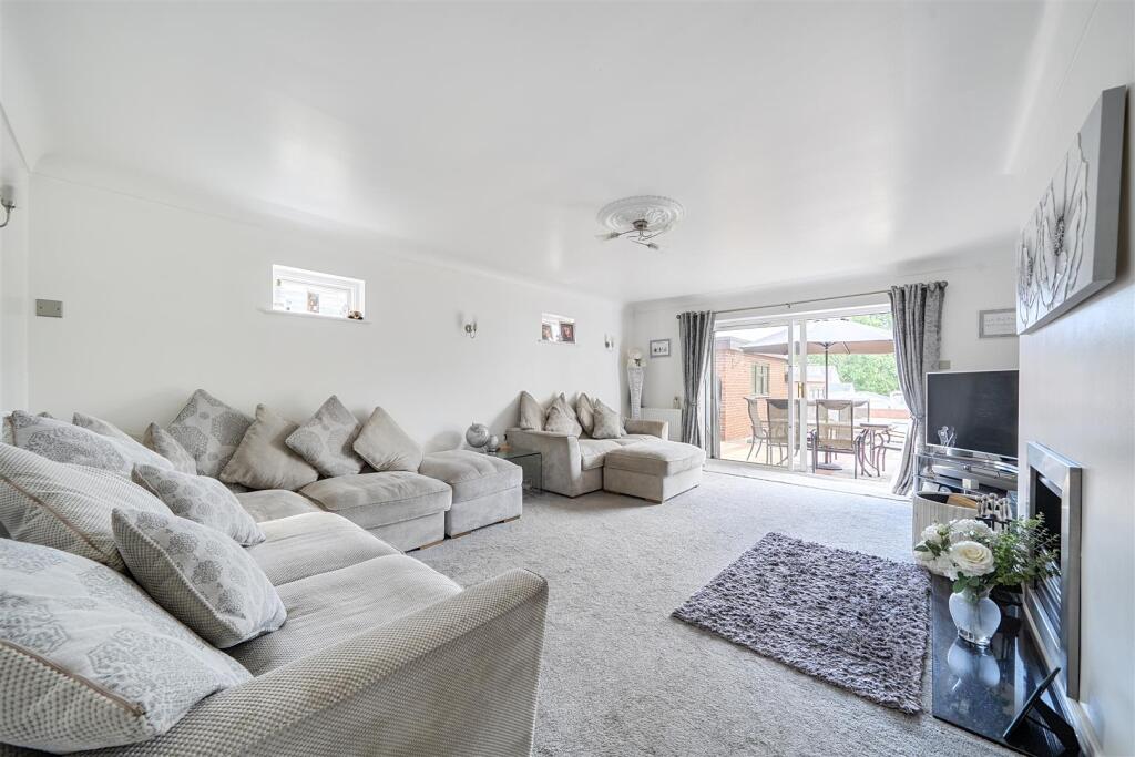 House in Southampton - View 5