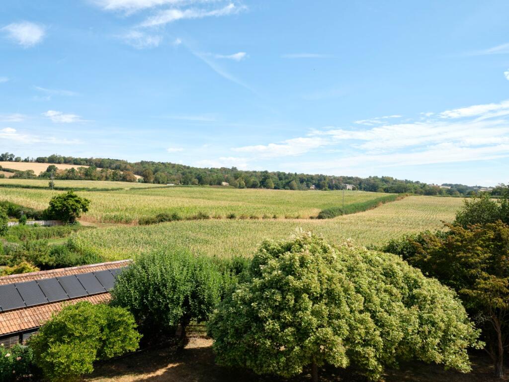 House in Taunton - View 3
