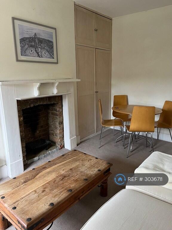 Apartment in London - View 2