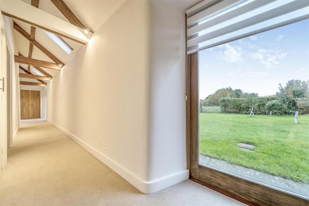 Willowbrook End, Sutton Benger, Chippenham photo 4
