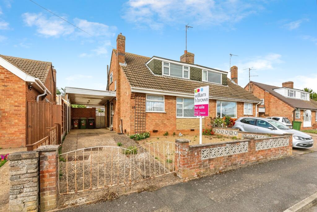 2-bed bungalow on Scott Road, Wellingborough, £200,000