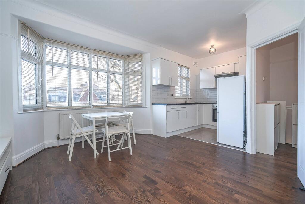 Main image of property: High Road, London, N2