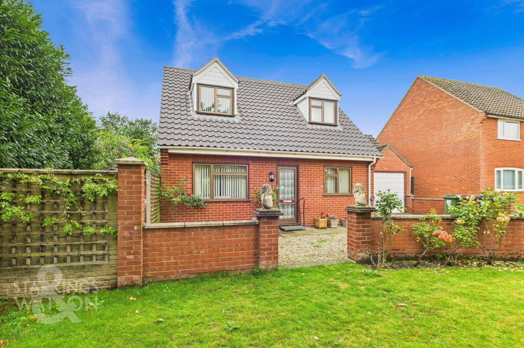 Windmill Close, Poringland, Norwich photo 2