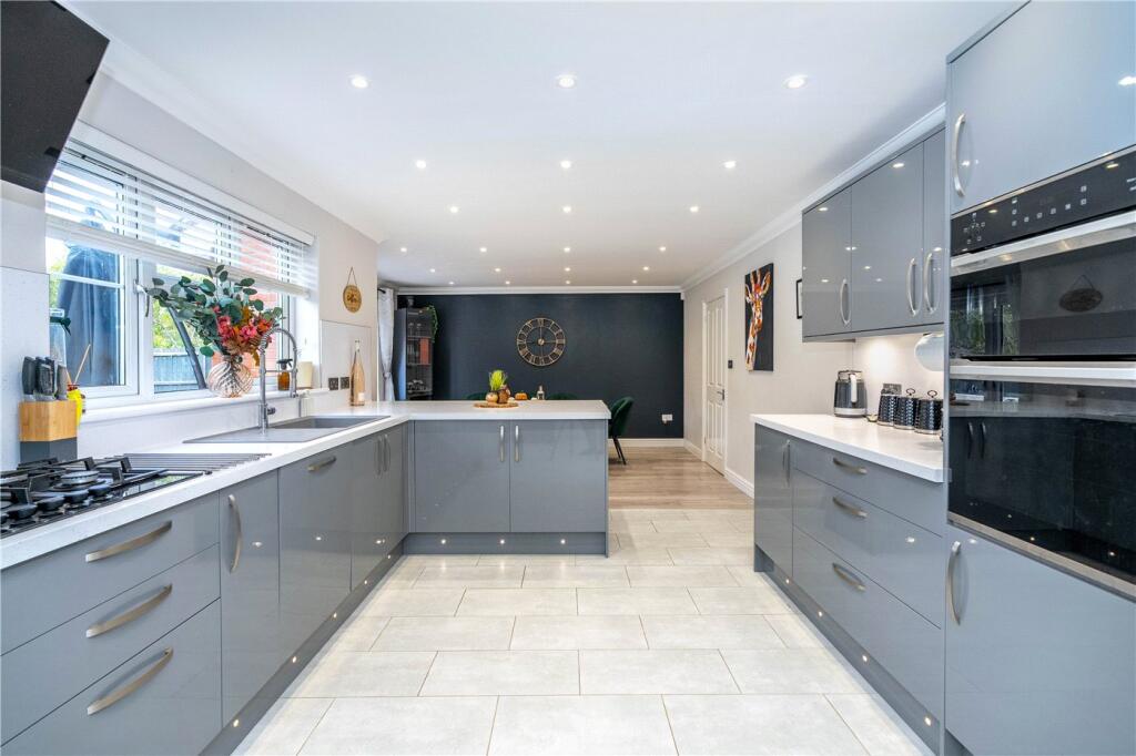 House in Nottingham - View 4