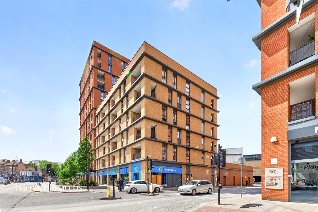 Main image of property: High Street, Sutton