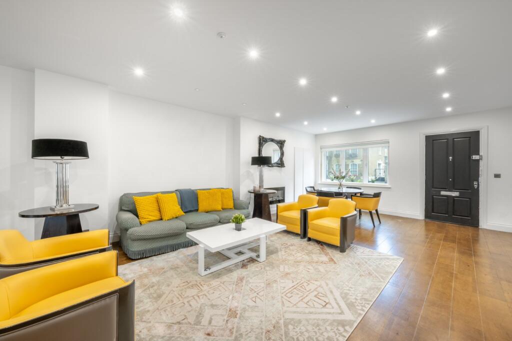 House in London - View 2