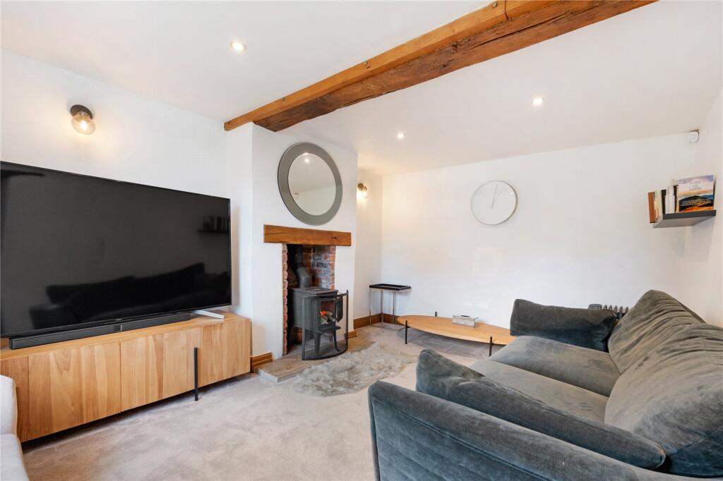 House in South Ribble, Nab's Head, Samlesbury - More