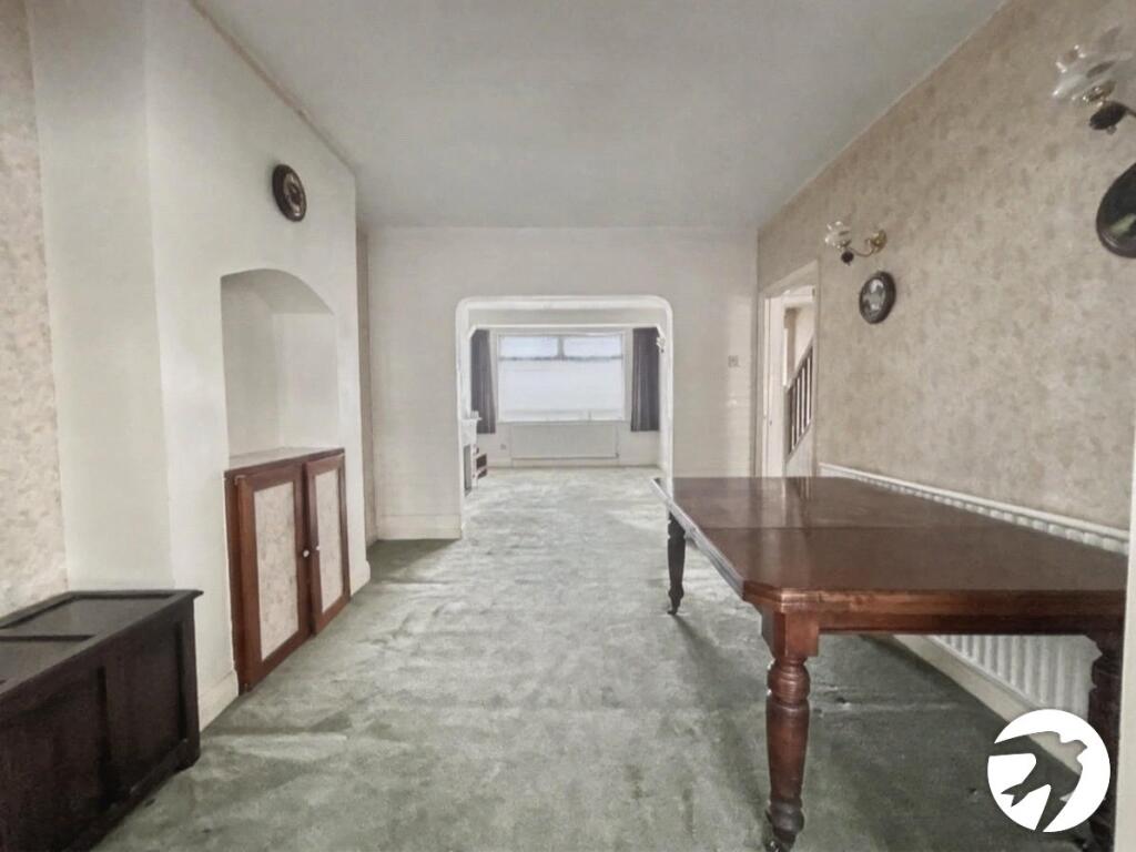 House in Sidcup, Blackfen - View 6