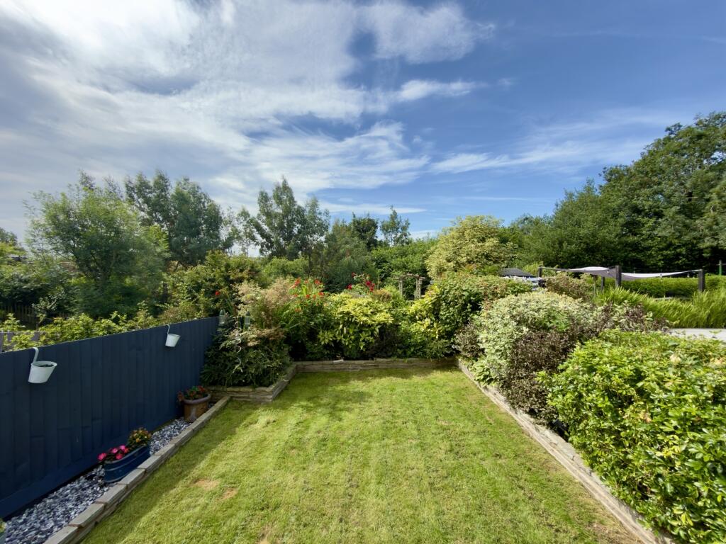 Glenfield, Bolton Road, Adlington photo 4