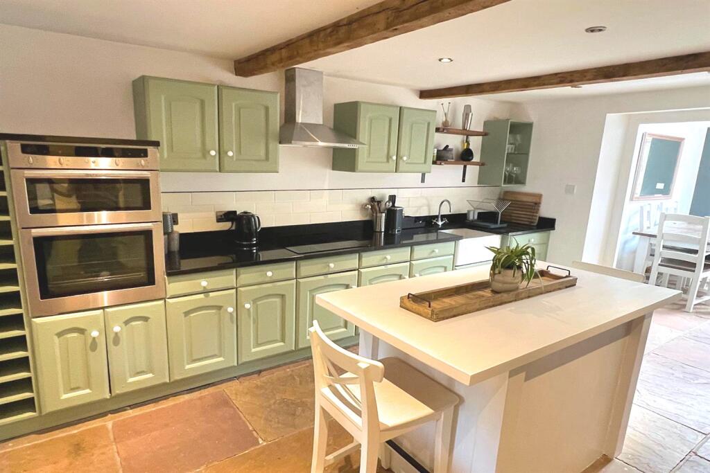 House in Stockport - View 5