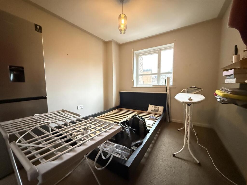 Apartment in Salford, Greater Manchester - More