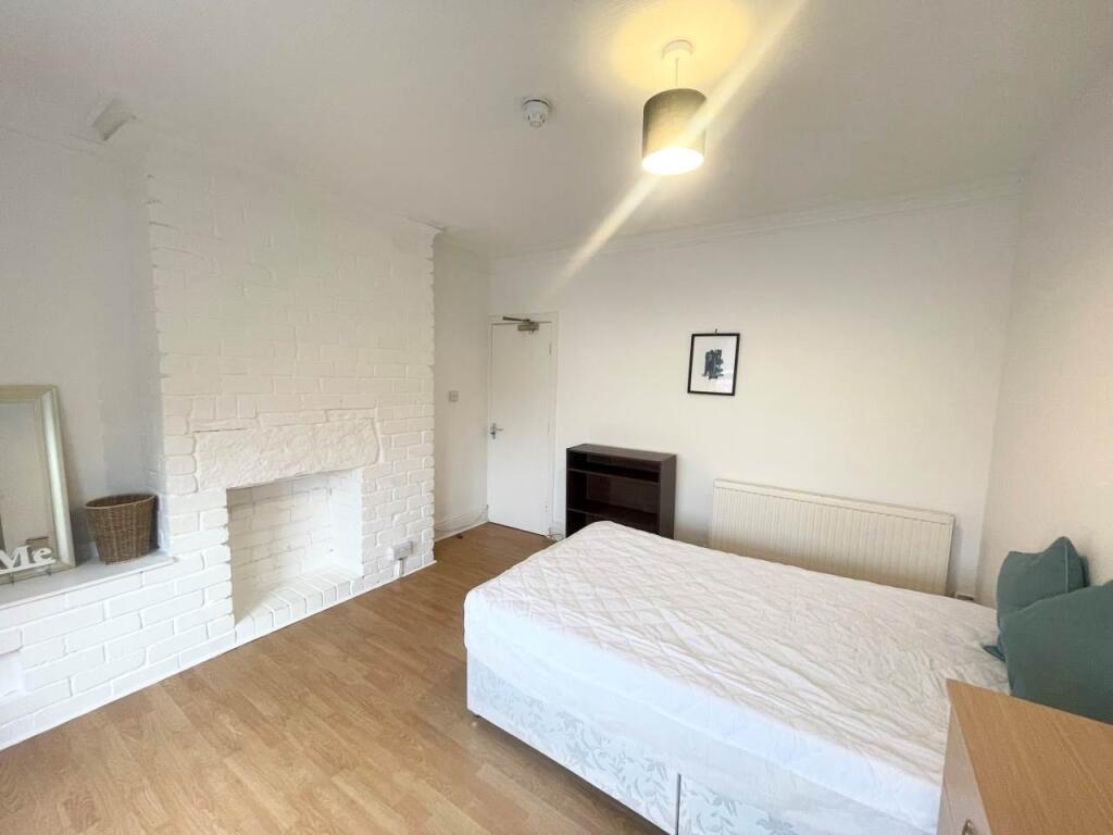 House in Leeds - View 3