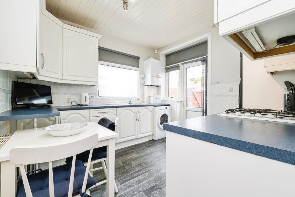 House in London - View 3