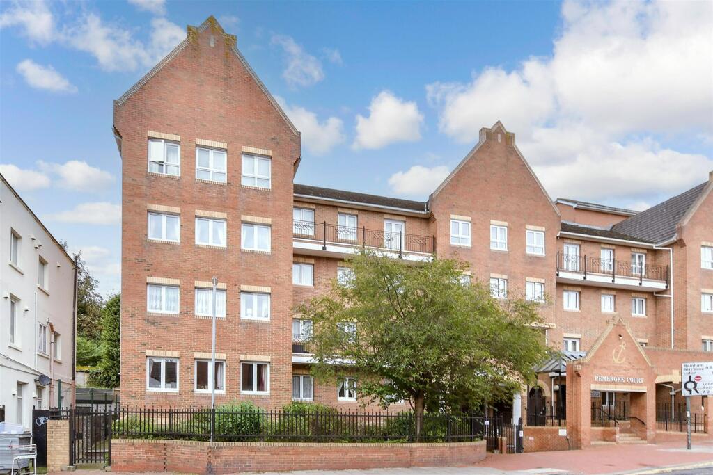 Main image of property: High Street, Chatham, Kent