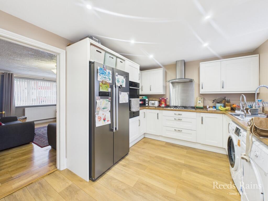 Marske Lane, Stockton-on-Tees, Durham, TS19 photo 3