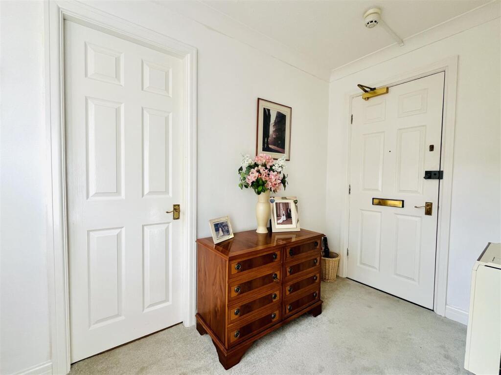 Brown Street, Altrincham photo 4