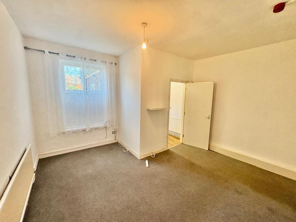 Apartment in Nottingham - View 5