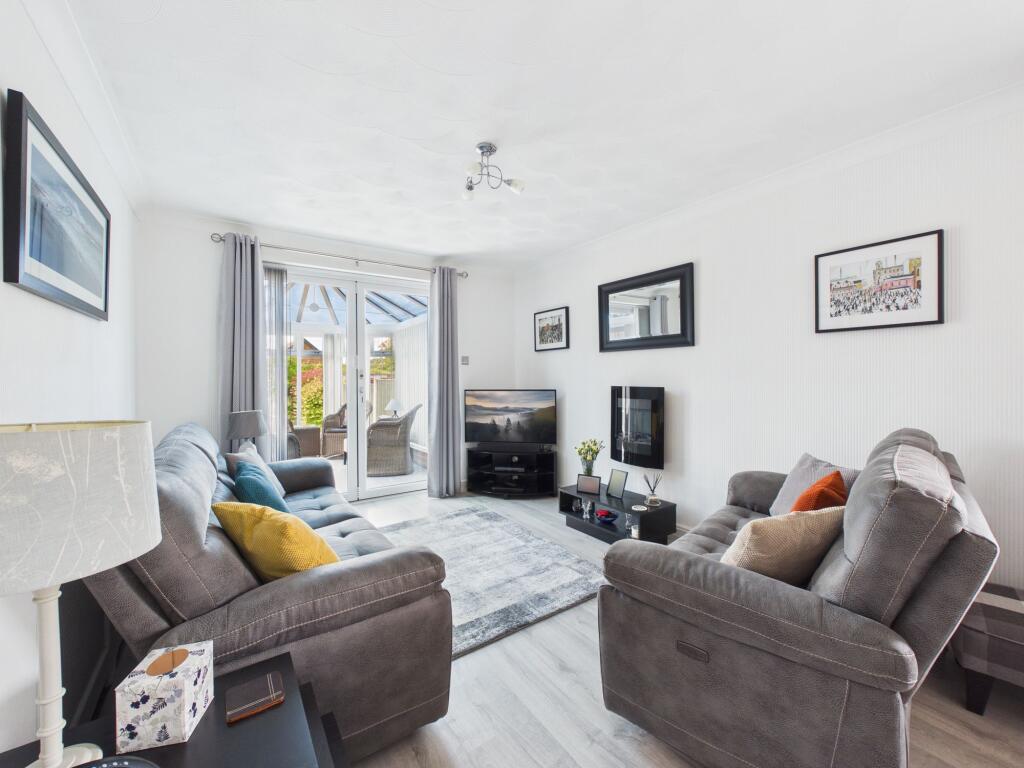 House in Nottingham, Redhill - View 2