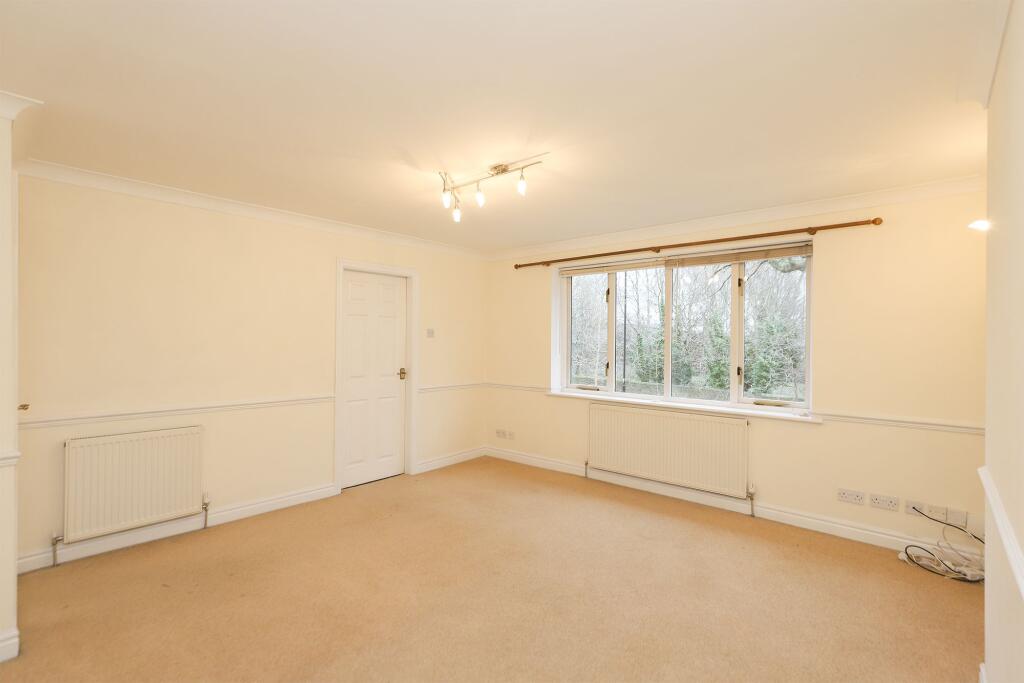 Old Retford Road, Sheffield, S13 photo 4