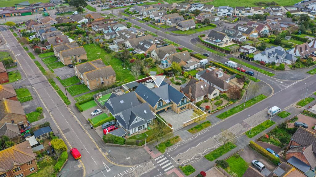 House in Wick, Southbourne, Bournemouth - View 3