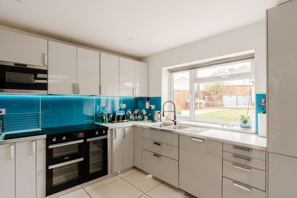 House in Hortham, Almondsbury - View 5