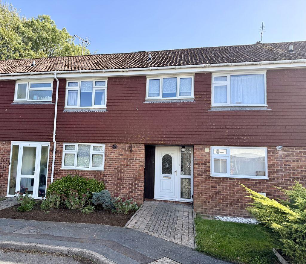 3-bed terraced on Parsonage Road, Henfield, £385,000